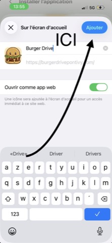 Écran de confirmation, avec le bouton « Ajouter » en haut à droite indiqué par une flèche.